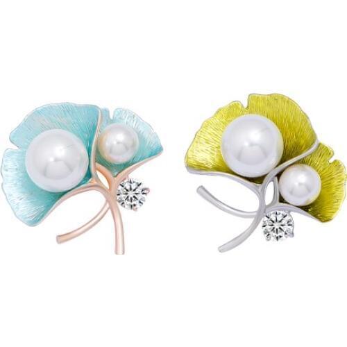 Trendy Fashion Exquisite Ginkgo Leaves Brooch Pin Unisex Copper Zircon Brooch Wedding Dress Jewelry Accessories High Quality