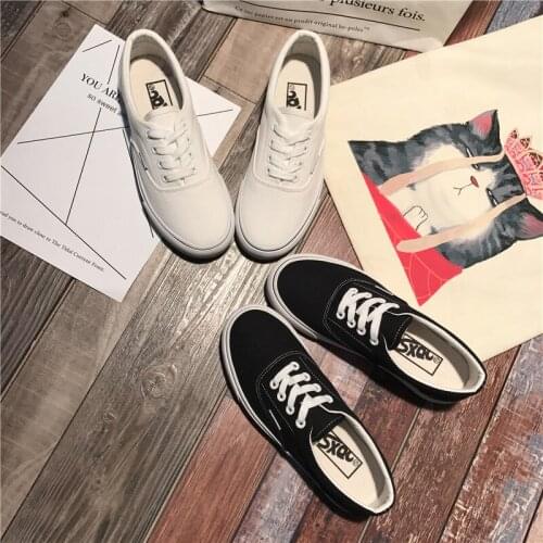Unisex sneakers, canvas shoes, low-top laces, high-quality fashion vulcanized sneakers, classic womens casual shoes