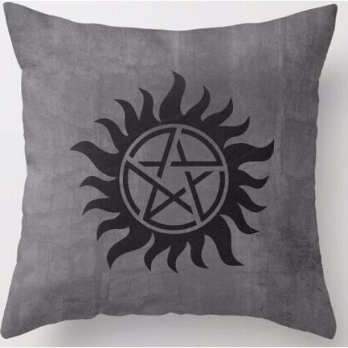 New Arrival Rerto Supernatural Minimalist Poster Unique Stylish Throw Pillowcases Durable Pillow Cover Soft Bedding Sets