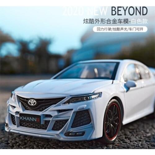 1：24 Simulation Toyota Camry End Childrens Alloy Toy Car Model Boys Birthday New Year Christmas Gift White Car