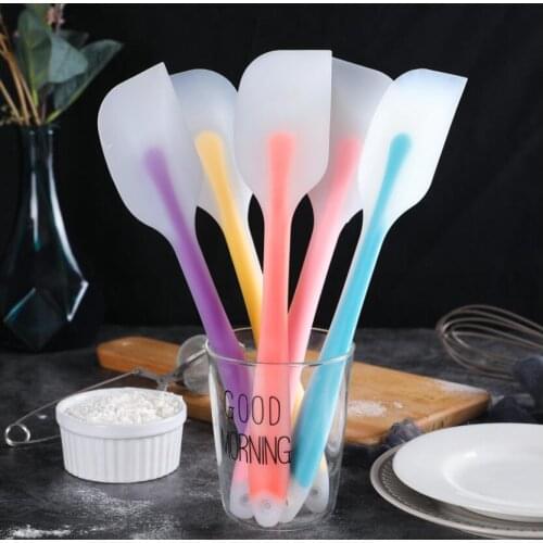 Silicone Cream Baking Scraper Non Stick Butter Spatula Cutter Chocolate Smoother Heat Resistant Kitchen Pastry Tools Scraper