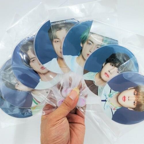 10 pcs/lot Kpop SOWOOZOO Mini Hand Fan JUNGKOOK SUGA JIMIN V RM JHOPE JIN Circular Fans Toy Gift Collection 10cm