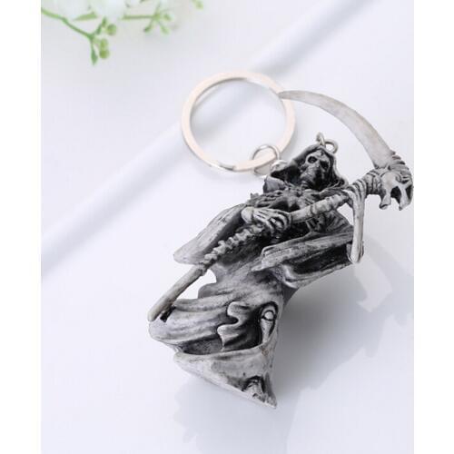Skull Keychain Keyring Three-dimensional Punk Keyring Cool Skull Mask Key Chains Accessories Cosplay