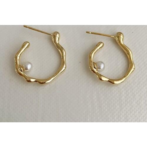 Goth Gold Color Irregular Circle Pearl Earrings for Women Kpop Geometric Letter C Earring Korean Fashion Jewelry Accessories