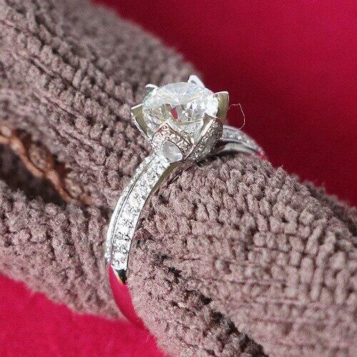 Syrupy Ethereal 8mm 2Ct Round Cut Moissanite Ring 925 Sterling Silver Ring White Gold Color Romantic Women Jewelry