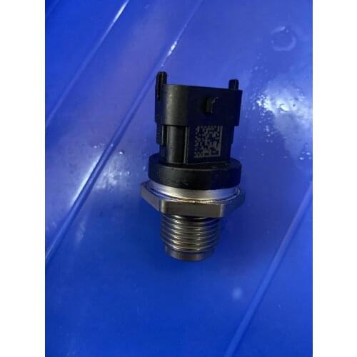 1x new Fuel Rail High Pressure Sensor Common Injection Regulator For Ford- Ranger Mazda- BT50 BT5 2.5 3.0 0281006018 WE01-13-GC0