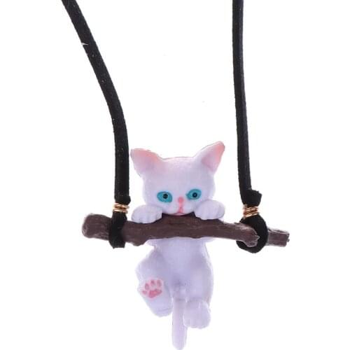 1 Piece of Car Pendant Creative Cute Branch Cat Rearview Mirror Pendant Car Interior Car Interior Accessories