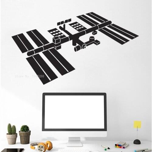 Space Station Astronaut Vinyl Wall Decals Home Deocr Kids Baby Room Decoration Art Stickers Unique Lovely Gift Y113