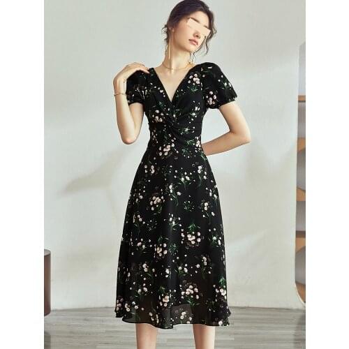 Temperament V-neck Printed Lantern Sleeve Dress 2021 Summer New Lady Elegant Chiffon Lace-up Long Cross Beach Light Skirt