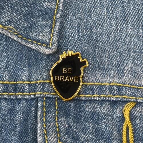 European and American Fashion New Explosions Creative Letter Be Brave Heart Alloy Drip Brooch Joker Backpack Shirt High-end Pins