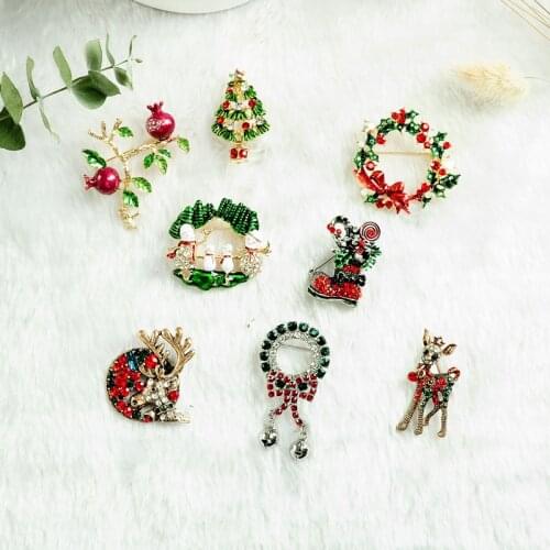 RKR Brooches Bow On Clothes