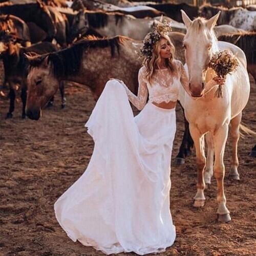 Two Pieces Boho Lace Beach Wedding Dresses Long Sleeves Full Length Sexy Bridal Dresses Covered Buttons Country Bride Dresses