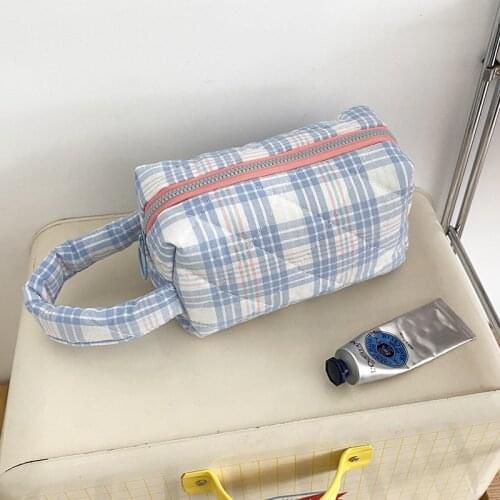 Cute Plaid Make Up Organizer Bag Portable Travel Cosmetic Bag Cotton Toiletry Washing Bags Korean Quilted Cosmetic Pouch Clutch