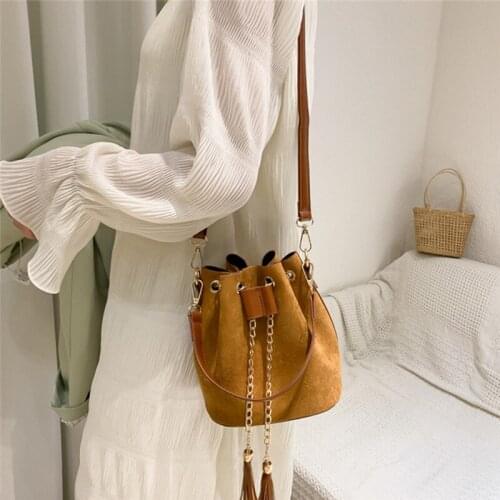 2021 New Mini Crossbody Handbags Cute Suede Bucket Bag Organizer Small Tassel PU Leather Womens Shoulder Messenger Bags