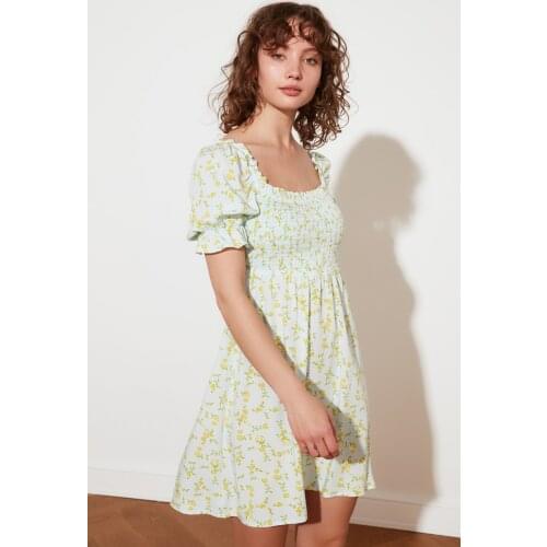 Trendyol Petite Floral Dress TWOSS21EL2923