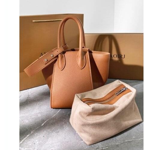 Hand-held vegetable basket bag designer womens bag diagonally across wings hand bag