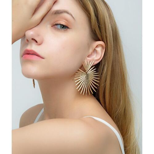 Alloy Charm Gold Big Fan Leaf Earrings New Metal Statement Dangle Drop Long Earrings For Women Jewelry Gift 2020