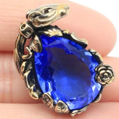 38x31mm SheCrown 20g Gothic Vintage Style Coral Reef Created Green Peridot Violet Tanzanite Black Gold Silver Pendant For Man