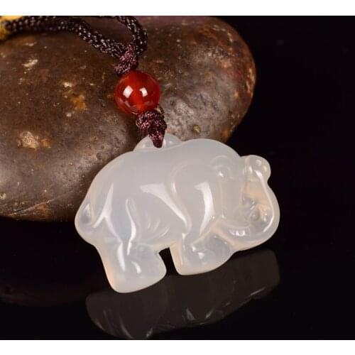 Natural Green Agate Elephant Jade Pendant Necklace Chalcedony Carved Charm Jewellery Fashion Amulet for Men Women Lucky Pendant