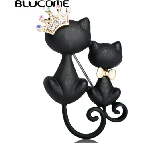 Blucome Couple Black Cat Brooches Austrian Crystal Queen Animal Sweater Decoration Gold-color Women Suit Bow Lapel Pins Joyeria