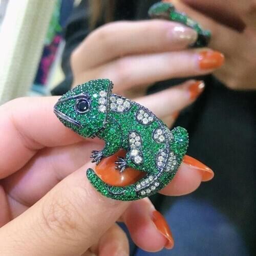 Cute animal cabrite lizard brooch 925 sterling silver with cubic zircon green color unisex fine jewelry for men & women
