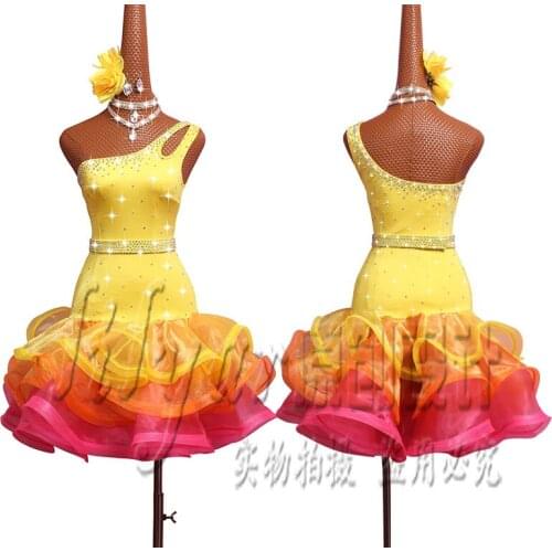 New Latin Dance Competition Dresses Performance Dresses Yellow Skirt Fishbone Skirt Three-layer Asymptotic Colors