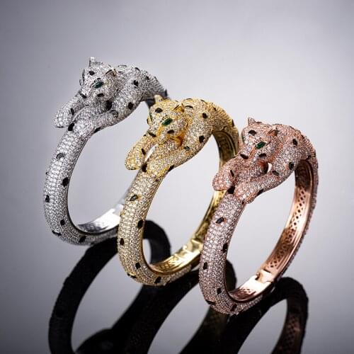 New European and American high-end bracelet ladies tricolor optional diamond-encrusted leopard body bracelet accessories