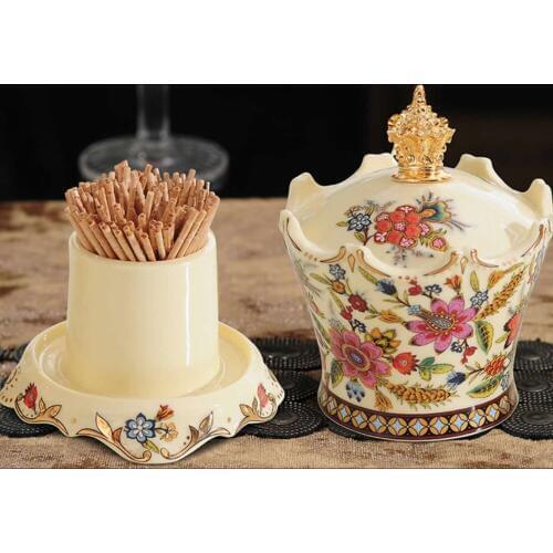 Exquisite crown shape ceramic home toothpick holder Beautiful royal style desktop decoration toothpick box