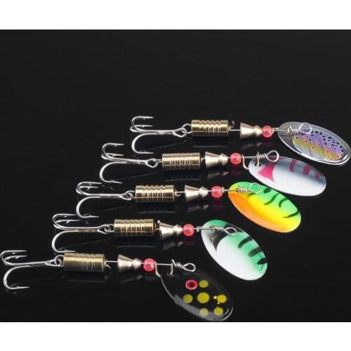 5pcs/lot Rotating Spinner Fishing Lure 3.5g 5.5g Spoon Sequins Metal Hard Bait Treble Hooks Wobblers Bass Pesca Tackle