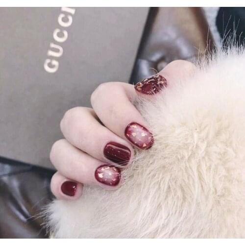 24 pcs Red Press On Fake Nails With Gold Foil Designs Short Square False Nail Tips Acrylic Faux Ongles With Glue Sticker