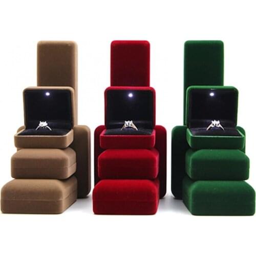 Portable Durable Exquisite Jewelry Storage Box with LED Light Ring Bracelet Necklace Organizer Wedding Jewelry Box Supplies