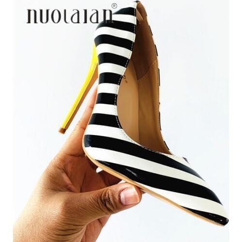 2019 White Black Women Pumps Patent Leather 8/10/12CM Thin Heels Design Women High Heels Party Wedding Shoes Shallow Pumps