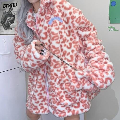 2020 New Pink Leopard Lamb Women Coat With Cute cow plush pouchHigh Waist Fashion Plus Size Fluffy Pockets Plush Faux Coats
