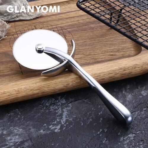 GLANYOMI Premium Zinc Alloy Round Pizza Cutter Knife, Durable Pizza Roller Wheel, Kitchen Baking Tools