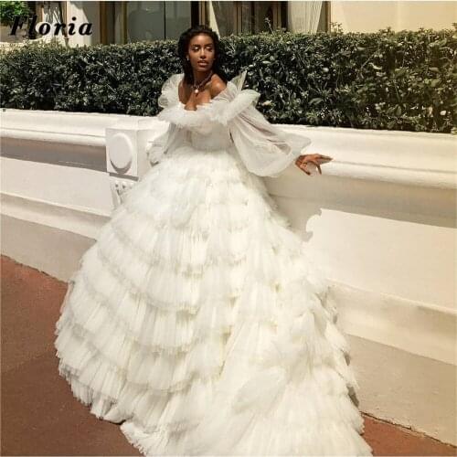 Gorgeous Tulle Tiered Evening Dresses Middle East White Wedding Party Gowns Prom Arabic Dress Celebrity Dress Robe De Soiree