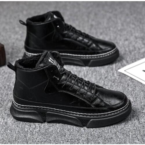 2020 fashion high top mens plus velvet Martin boots comfortable and warm mens casual shoes mens sports shoes mens shoes