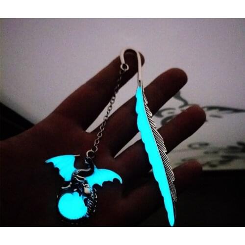 Luminous Feather Bookmark Retro Owl Luminous Metal Feather Bookmark Fluorescent Whale Tail Creative Gift Bookmark