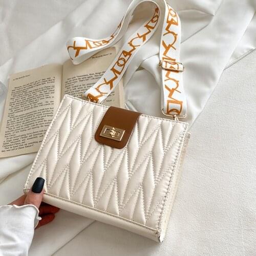 Hellolilya Women's White Bags
