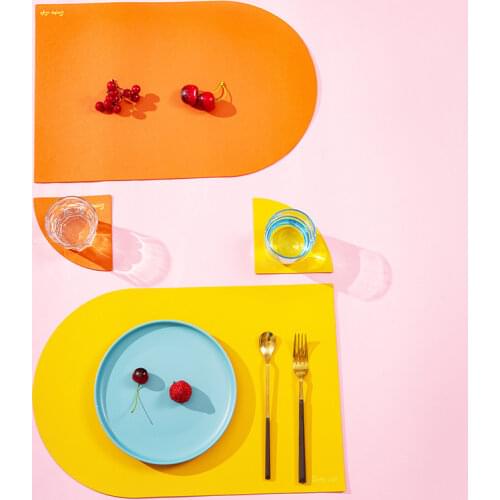 Placemat Table Mat Plate Tableware Pad Set PU Leather Heat Insulation Non-Slip Placemats Bowl Coaster Set for Dinner Kitchen