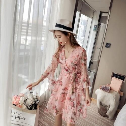Lady Elegant Chiffon Dress 2019 Summer High Elastic Waist Ruffles Sleeve V-neck Floral Print Dress Women Casual Beach Mini Dress