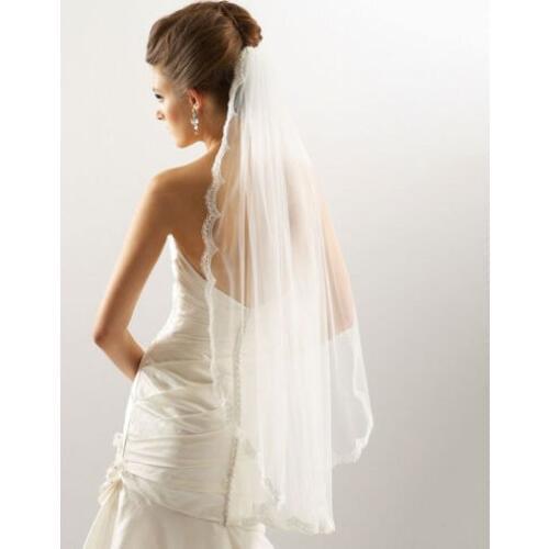 1 Layer Fingertip Length Wedding Veil Lace Bridal Veil with Comb In White , Ivory