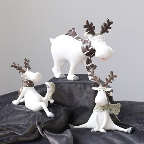 Cute Resin Reindeer Figurine Kawaii Room Decor White Desk Accessories Home Decor Living Room Decoration Craft Christmas Gift