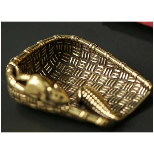 China Brass Dustpan Small Statue Pendants Key Chain Accessories