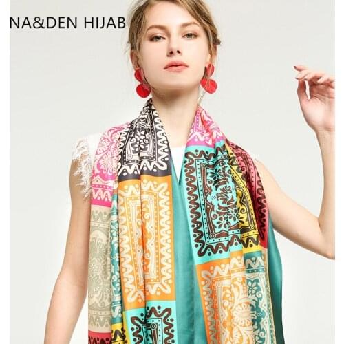 Fashion Geometric scarves Muslim hijab Elegant shalws Hi-Q ladies wraps Long muffler Winter scarf Islamic bandana 10pcs/lot