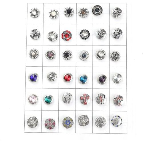 4/Batch Of the Latest Snap Buckle Jewelry Bracelet Color Crystal Rhinestone Flower 18 MM Metal Snap Buckle Suitable For DIY Snap
