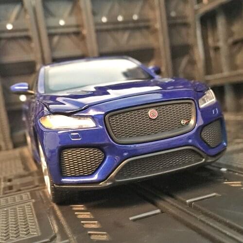1/32 Jaguar F-PACE SUV Off road vehicle model toy Alloy car birthday present for friend children kids gift decoration Collection
