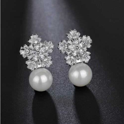 Fashion Snowflake Cubic Zirconia White Pearl Stud Earrings 2020 New Fastidiousness Jewelry Stud Earrings For Women SE14