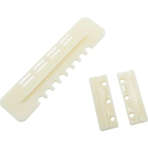 2Pcs Beehive Nest Door Entrance Reducer Gate Vent Outlet Bee Anti-Runner Gate Beekeeper Bee Anti-Escape Door Beekeeping Tools