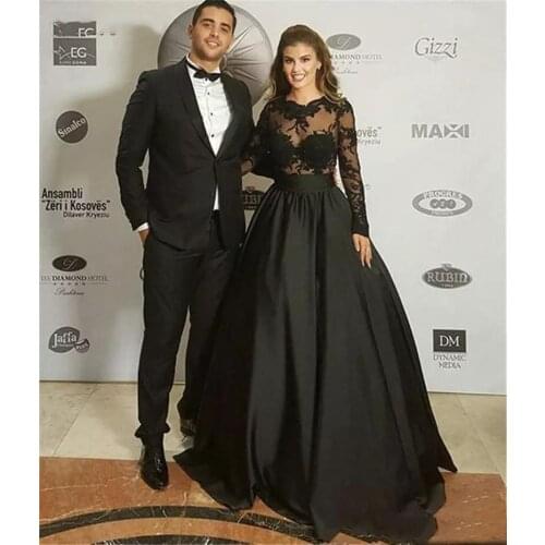 Party Dresses A- Line Lace Dubai Evening Long Sleeve Velour Saudi Muslim Gowns robe de mariage