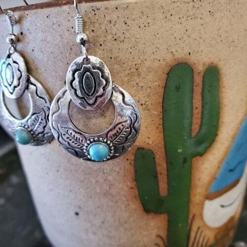 2021 Women Earrings Jewelry Retro Simple Round Engraving Natural Stone Turquoised Earring Features Texture Stone Earring